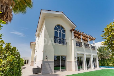 Villa en Dubai, 5 dormitorios, 706.1 m², № 6752 - foto 22
