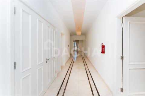Villa en Dubai, 5 dormitorios, 706.1 m², № 6752 - foto 10