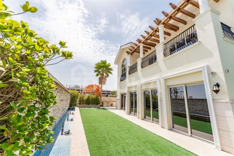 Villa en Dubai, 5 dormitorios, 706.1 m², № 6752 - foto 2