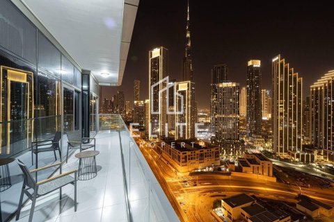 Apartment in Paramount Tower Hotel & Residences, Business Bay, Dubai 2 bedrooms, 127 sq.m. № 121459