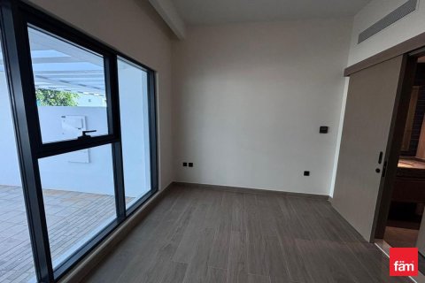 Снять в аренду виллу в Дубае: 4 спальни, 144м², № 90232 - фото 9