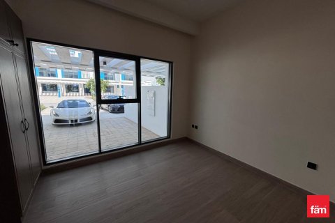 Снять в аренду виллу в Дубае: 4 спальни, 144м², № 90232 - фото 10