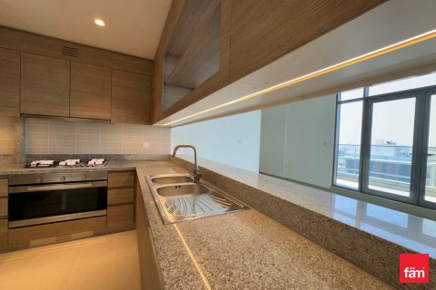 Apartamento en Dubai Hills Estate, Dubai, 3 dormitorios, 246.9 m², № 54917 - foto 2