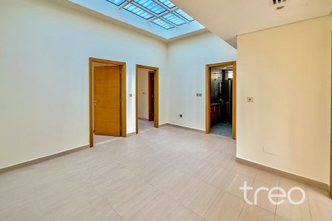 فيلا في Legacy, Jumeirah Park, دبي 4 غرف نوم, 386.2 م² رقم 119310 - صورة 7