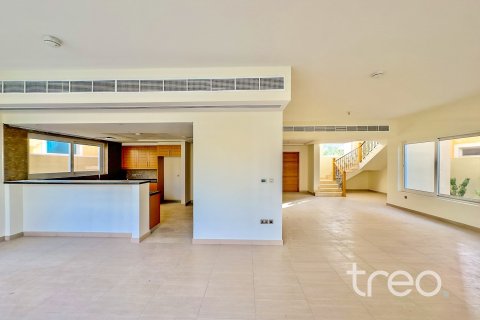 فيلا في Legacy, Jumeirah Park, دبي 4 غرف نوم, 386.2 م² رقم 119310 - صورة 3