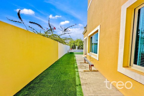 فيلا في Legacy, Jumeirah Park, دبي 4 غرف نوم, 386.2 م² رقم 119310 - صورة 13