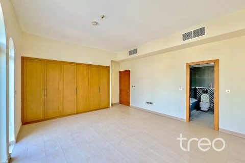 فيلا في Legacy, Jumeirah Park, دبي 4 غرف نوم, 386.2 م² رقم 119310 - صورة 8
