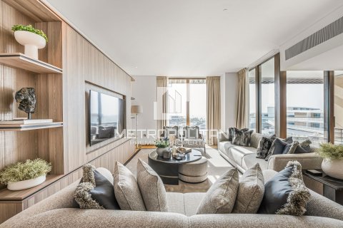 Apartment in Jumeirah Bay Island, Jumeirah, Dubai 2 bedrooms, 194 sq.m. № 3974 - photo 27