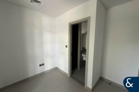 Снять в аренду виллу в Spring, Arabian Ranches 3, Дубай: 4 спальни, 239м², № 79163 - фото 13