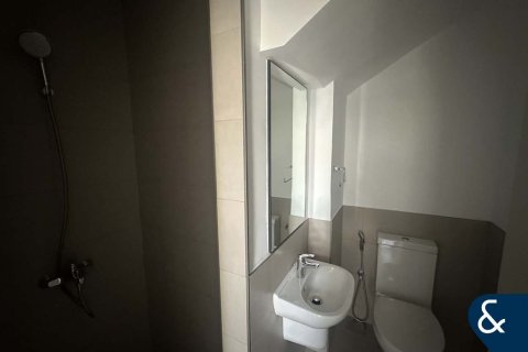 Снять в аренду виллу в Spring, Arabian Ranches 3, Дубай: 4 спальни, 239м², № 79163 - фото 14