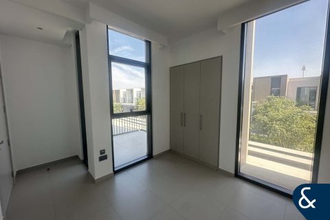 Снять в аренду виллу в Spring, Arabian Ranches 3, Дубай: 4 спальни, 239м², № 79163 - фото 7