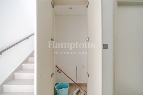 Снять в аренду виллу в Sun, Arabian Ranches 3, Дубай: 4 спальни, 225.47558100м², № 69163 - фото 13