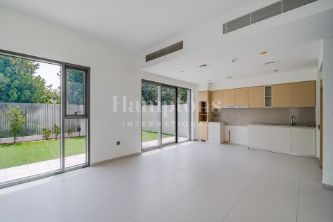 Снять в аренду виллу в Sun, Arabian Ranches 3, Дубай: 4 спальни, 225.47558100м², № 69163 - фото 18