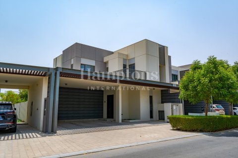 Снять в аренду виллу в Sun, Arabian Ranches 3, Дубай: 4 спальни, 225.47558100м², № 69163 - фото 21