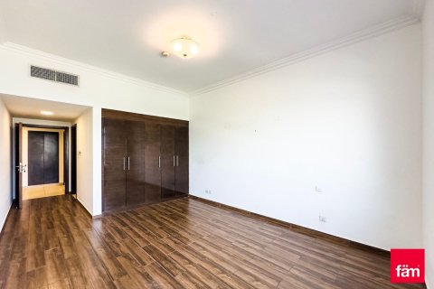 Apartamento en Dubai, 2 dormitorios, 163.6 m², № 93664 - foto 8