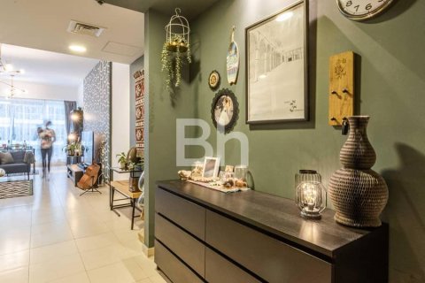 Apartment in Dubai 1 bedroom, 78 sq.m. № 22975 - photo 1