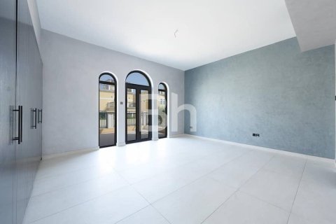 Villa in Jumeirah Park, Dubai 4 bedrooms, 561 sq.m. № 22973 - photo 10