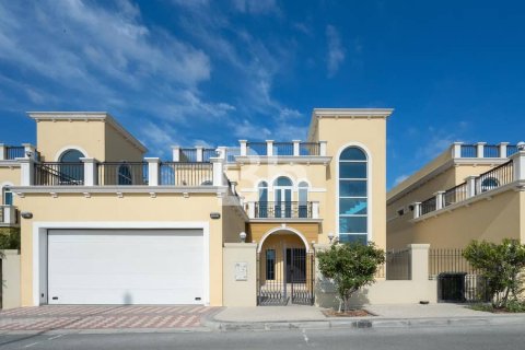 Villa in Jumeirah Park, Dubai 4 bedrooms, 561 sq.m. № 22973 - photo 13