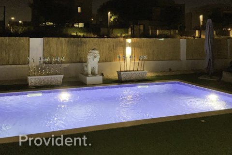 Villa en Dubai Hills Estate, Dubai, 5 dormitorios, 601.5 m², № 3164 - foto 3