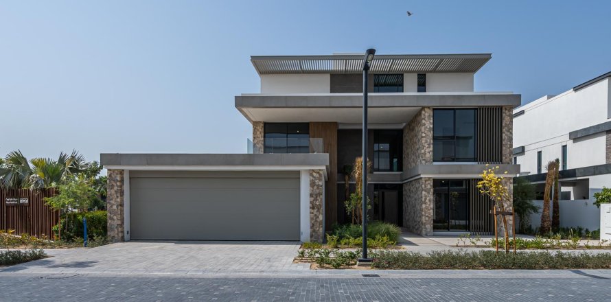 Villa in Tilal Al Ghaf, Dubai 6 bedrooms, 81.1 sq.m. № 142260