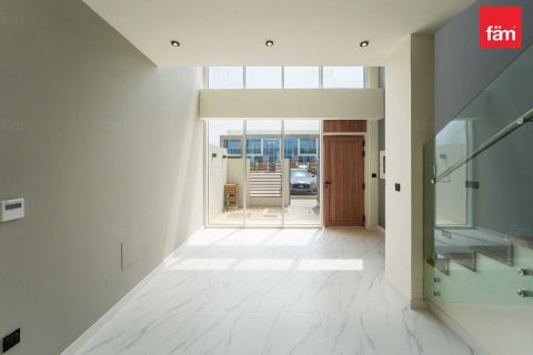 Townhouse in Dubai 1 bedroom, 53 sq.m. № 49867 - photo 2