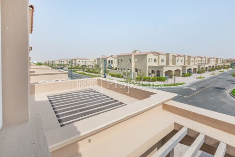 Townhouse in Dubai 3 bedrooms, 186.2 sq.m. № 49870 - photo 3