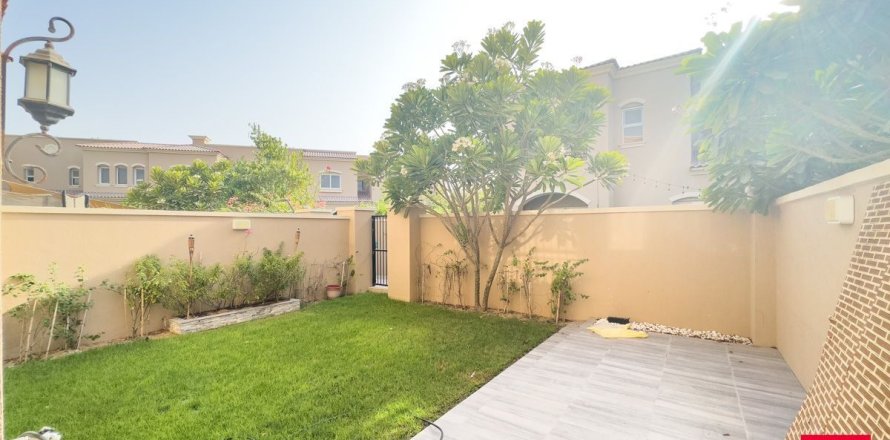 Townhouse in Dubai 3 bedrooms, 186.2 sq.m. № 49870