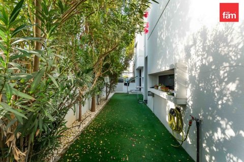 Townhouse in Dubai 3 bedrooms, 276.3 sq.m. № 114064 - photo 12