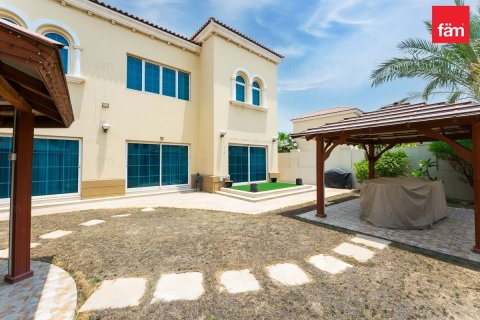 Villa in Jumeirah Park, Dubai 4 bedrooms, 513 sq.m. № 114066