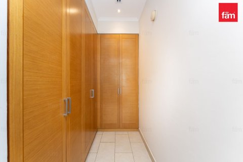 Villa in Jumeirah Park, Dubai 4 bedrooms, 513 sq.m. № 114066 - photo 16