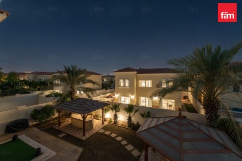 Villa in Jumeirah Park, Dubai 4 bedrooms, 513 sq.m. № 114066 - photo 24