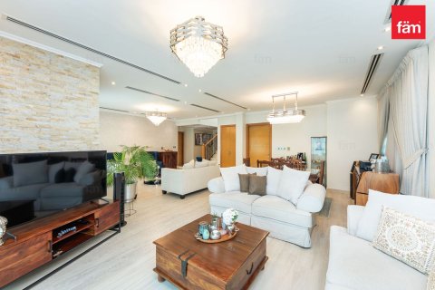 Villa in Jumeirah Park, Dubai 4 bedrooms, 513 sq.m. № 114066 - photo 4