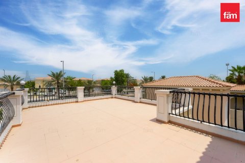 Villa in Jumeirah Park, Dubai 4 bedrooms, 513 sq.m. № 114066 - photo 23