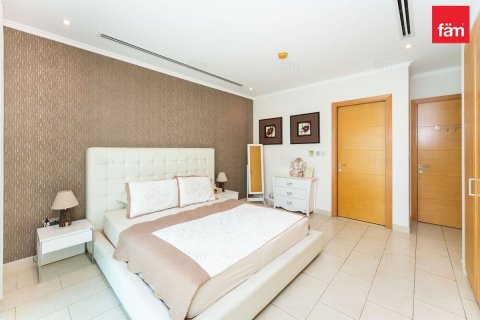 Villa in Jumeirah Park, Dubai 4 bedrooms, 513 sq.m. № 114066 - photo 10