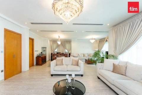 Villa in Jumeirah Park, Dubai 4 bedrooms, 513 sq.m. № 114066 - photo 3
