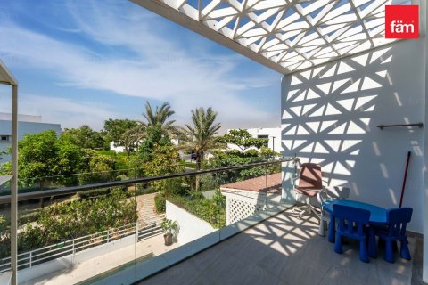 Townhouse in Dubai 4 bedrooms, 367.6 sq.m. № 114067 - photo 9