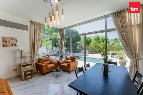 Townhouse in Dubai 4 bedrooms, 367.6 sq.m. № 114067 - photo 5