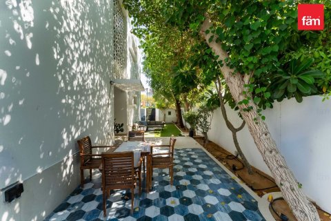 Townhouse in Dubai 4 bedrooms, 367.6 sq.m. № 114067 - photo 18