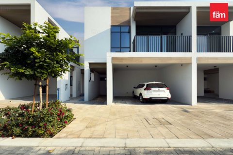 Townhouse in Dubai 3 bedrooms, 125.1 sq.m. № 94780