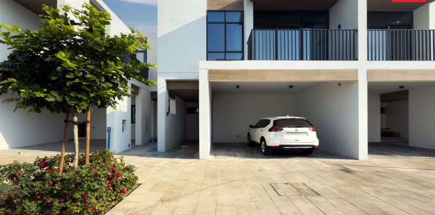 Townhouse in Dubai 3 bedrooms, 125.1 sq.m. № 94780