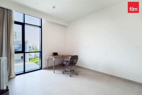 Townhouse in Dubai 3 bedrooms, 125.1 sq.m. № 94780 - photo 4