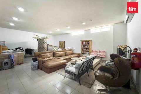 Villa à Dubai, 5 chambres, 561 m², № 10957 - photo 23