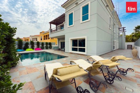 Villa à Dubai, 5 chambres, 561 m², № 10957 - photo 2