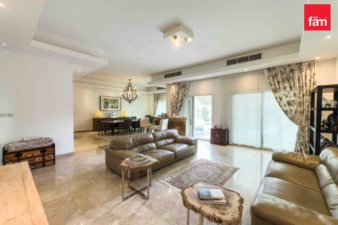 Villa à Dubai, 5 chambres, 561 m², № 10957 - photo 6
