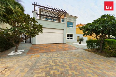 Villa à Dubai, 5 chambres, 561 m², № 10957 - photo 4