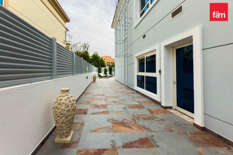 Villa à Dubai, 5 chambres, 561 m², № 10957 - photo 26
