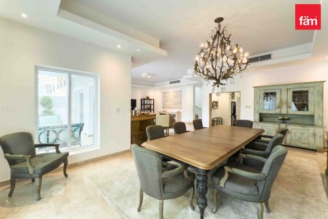 Villa à Dubai, 5 chambres, 561 m², № 10957 - photo 9
