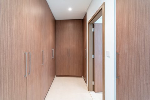 Villa en Dubai, 5 dormitorios, 528 m², № 103223 - foto 18