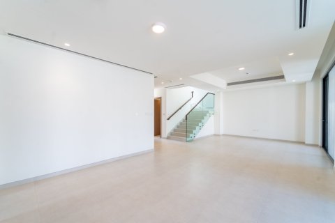 Villa en Dubai, 5 dormitorios, 528 m², № 103223 - foto 3