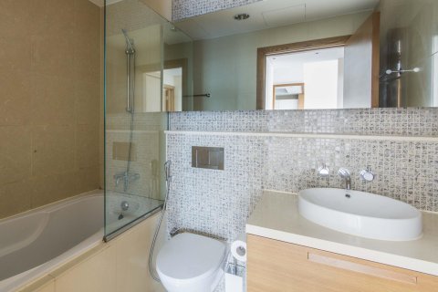 Купить квартиру в Даунтаун Дубай (Даунтаун Бурдж Дубай), Дубай: 2 спальни, 117м², № 103225 - фото 9